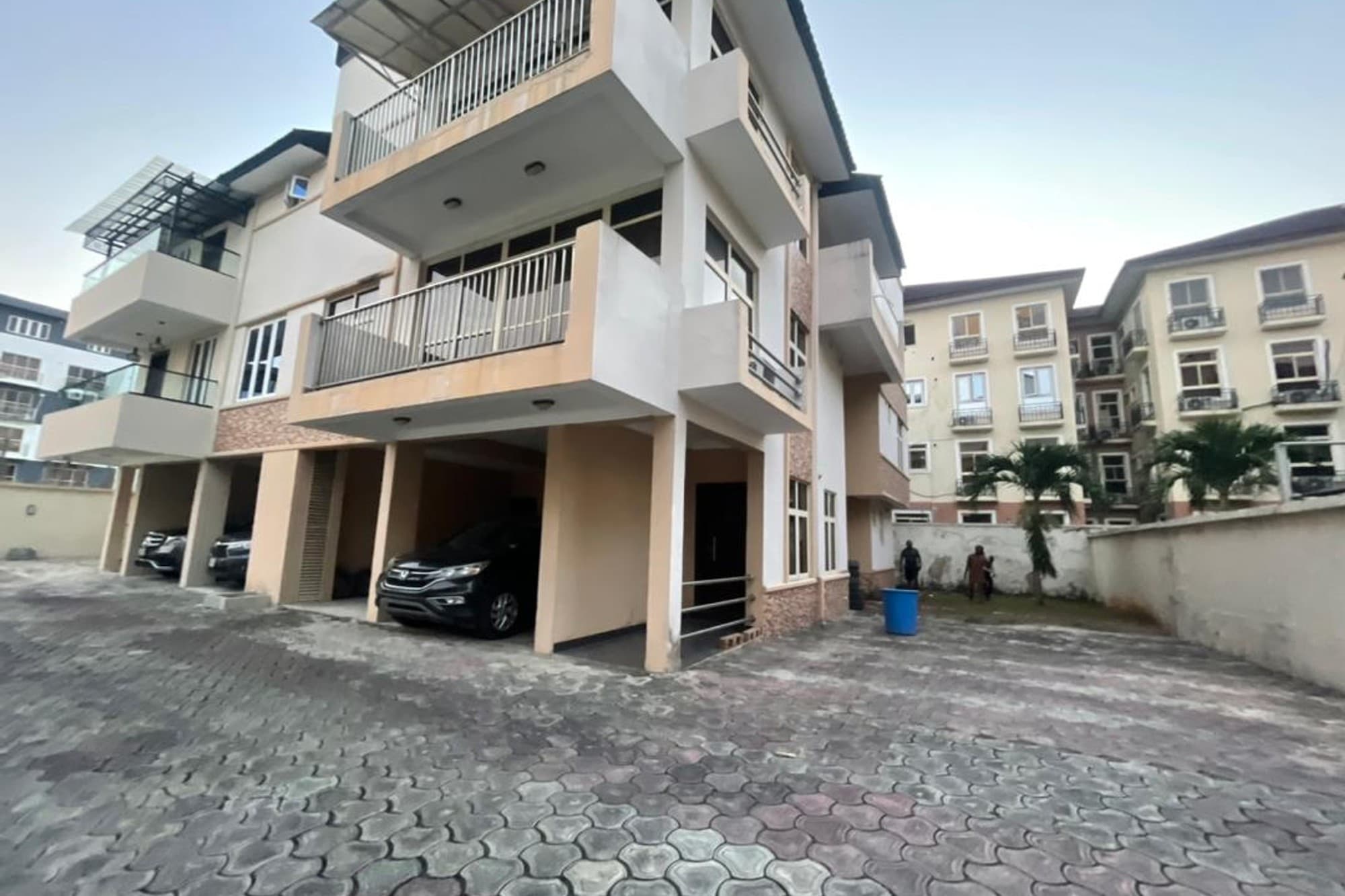 Standards 5 Bedroom Fully Detached House Plus 2 Rooms Bq in Lagos