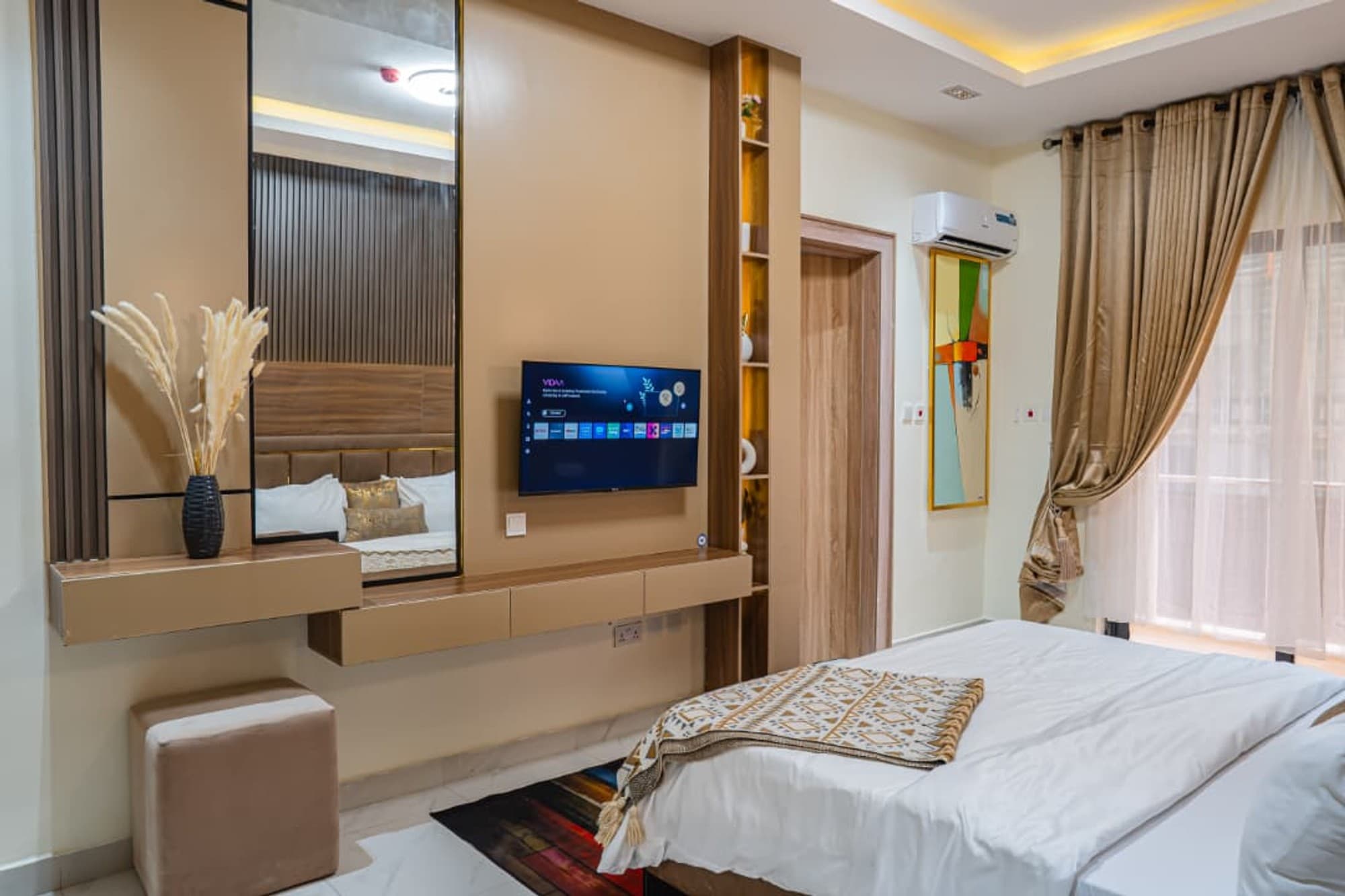 Exquisitely Furnished 3 Bedroom in Lekki