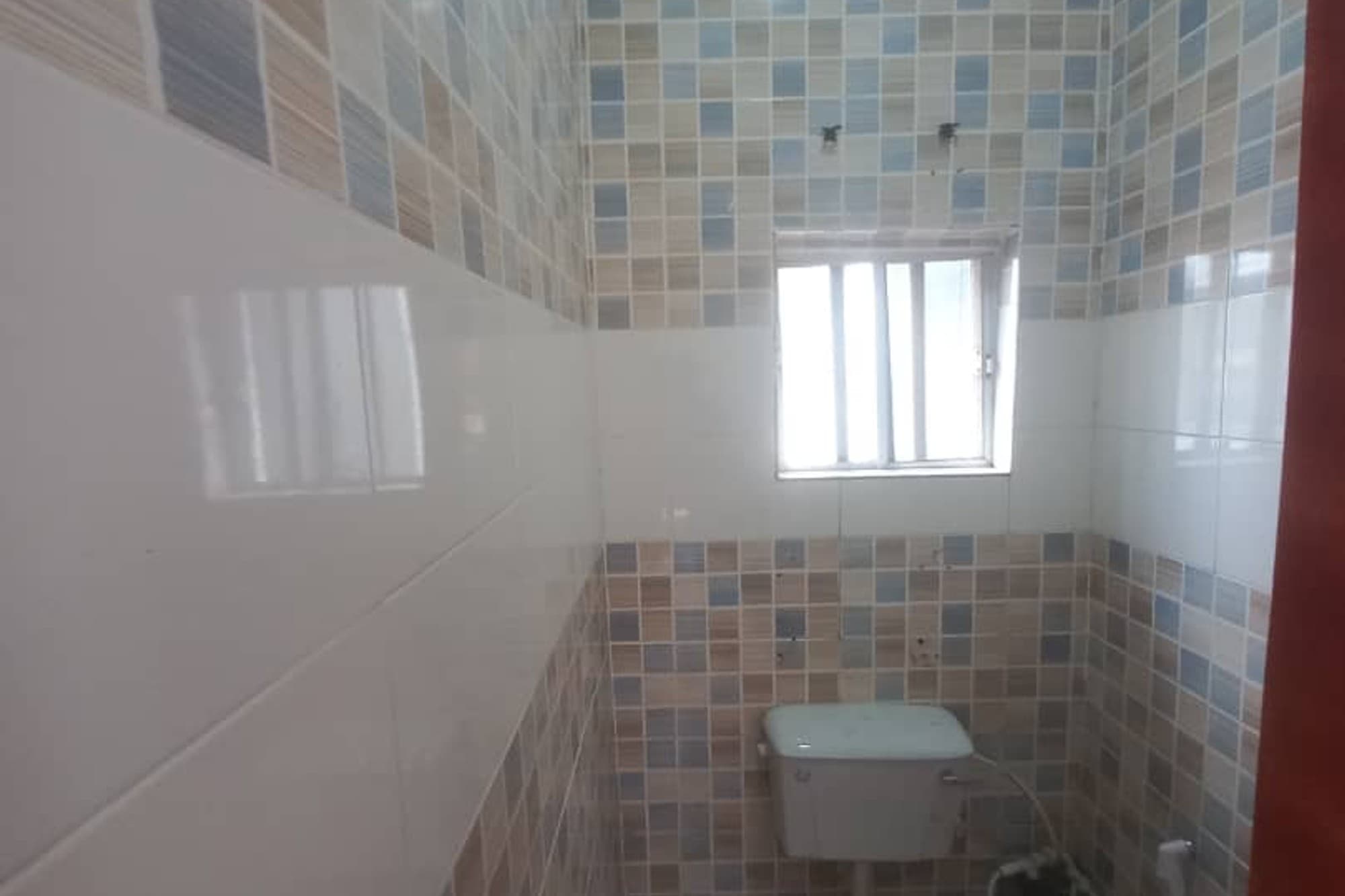 2bedroom Flat Upstairs With 2 Balconies in Lekki