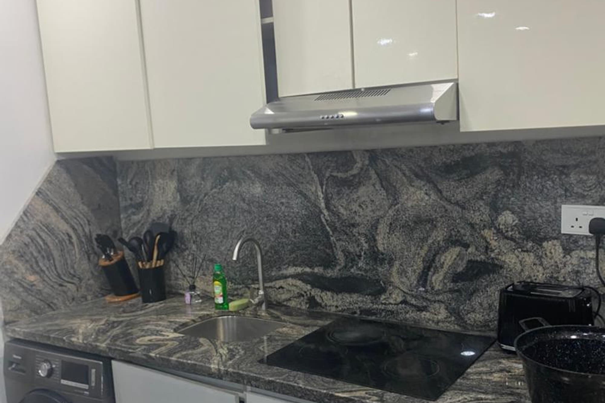 Luxury 1-bedroom Apartment in Lagos