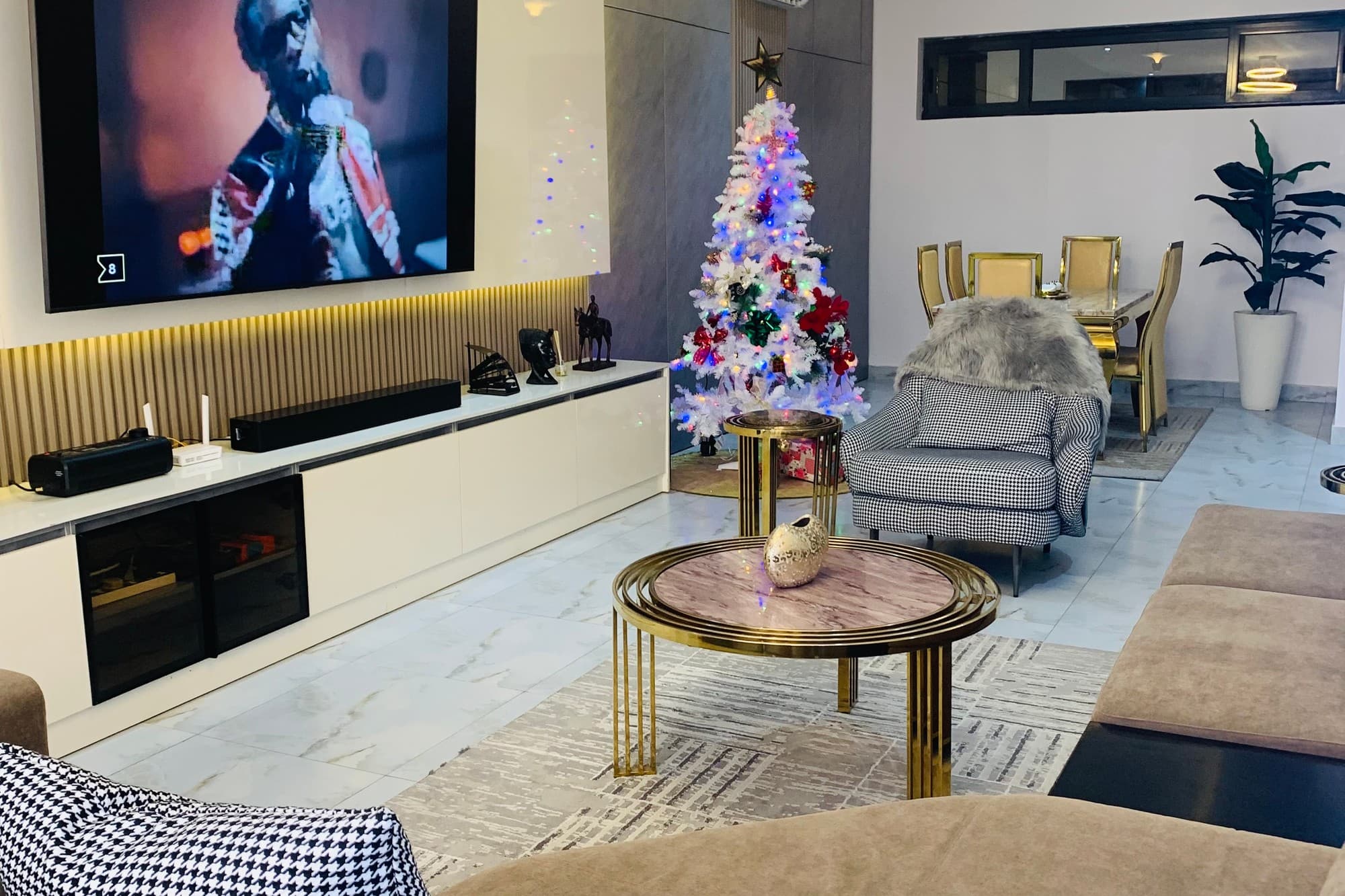 Grecel Luxury 2 Bedroom Apartment image 1