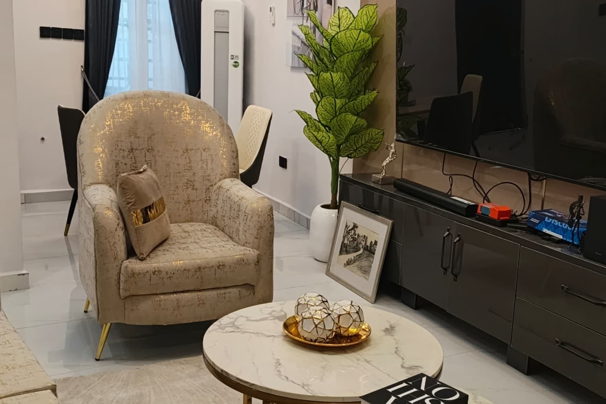 Royal Nest Apartment in Lekki
