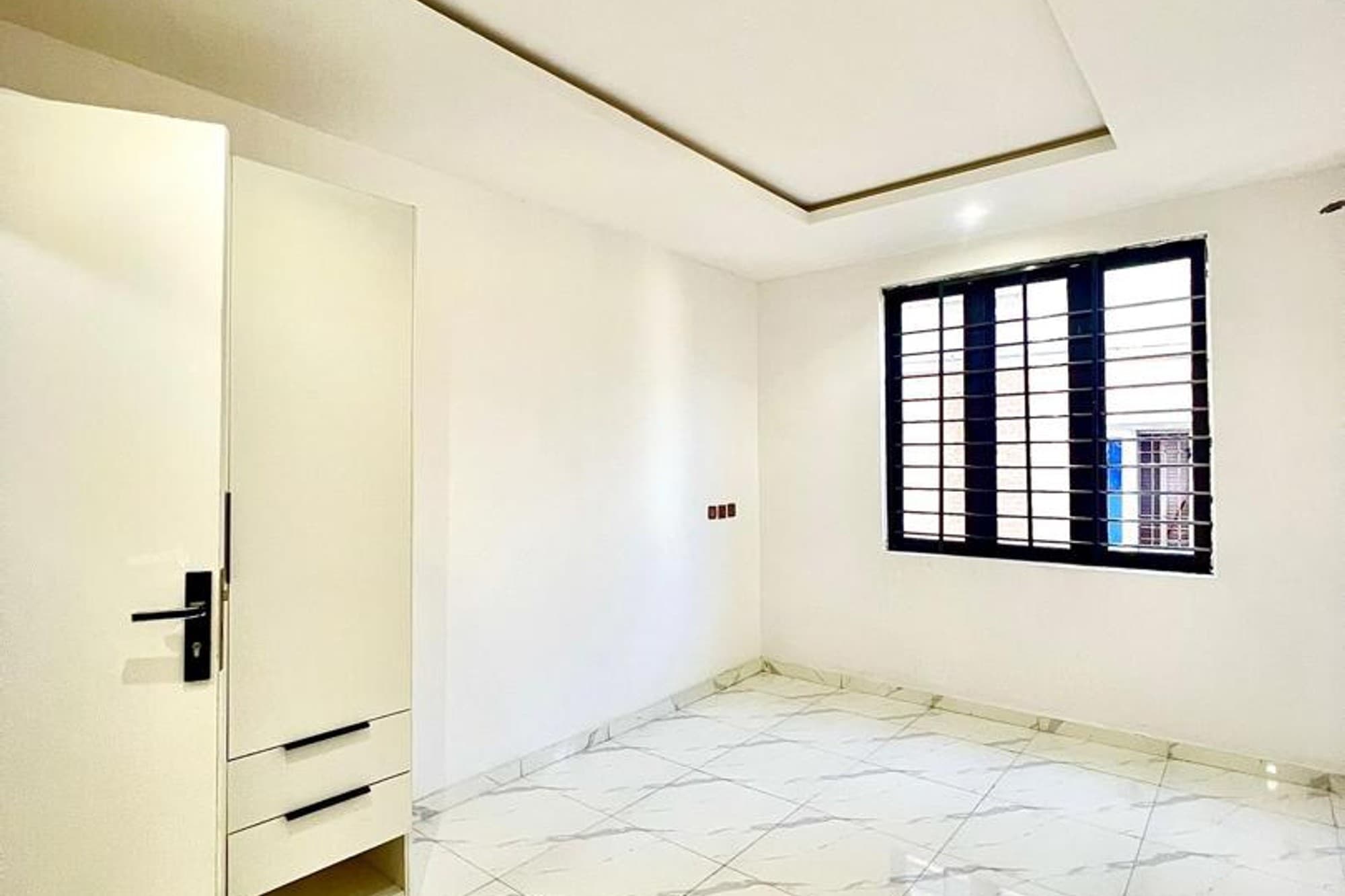 2 Bedroom Apartment With Gym, Pool, Inverter And Elevator in Lekki