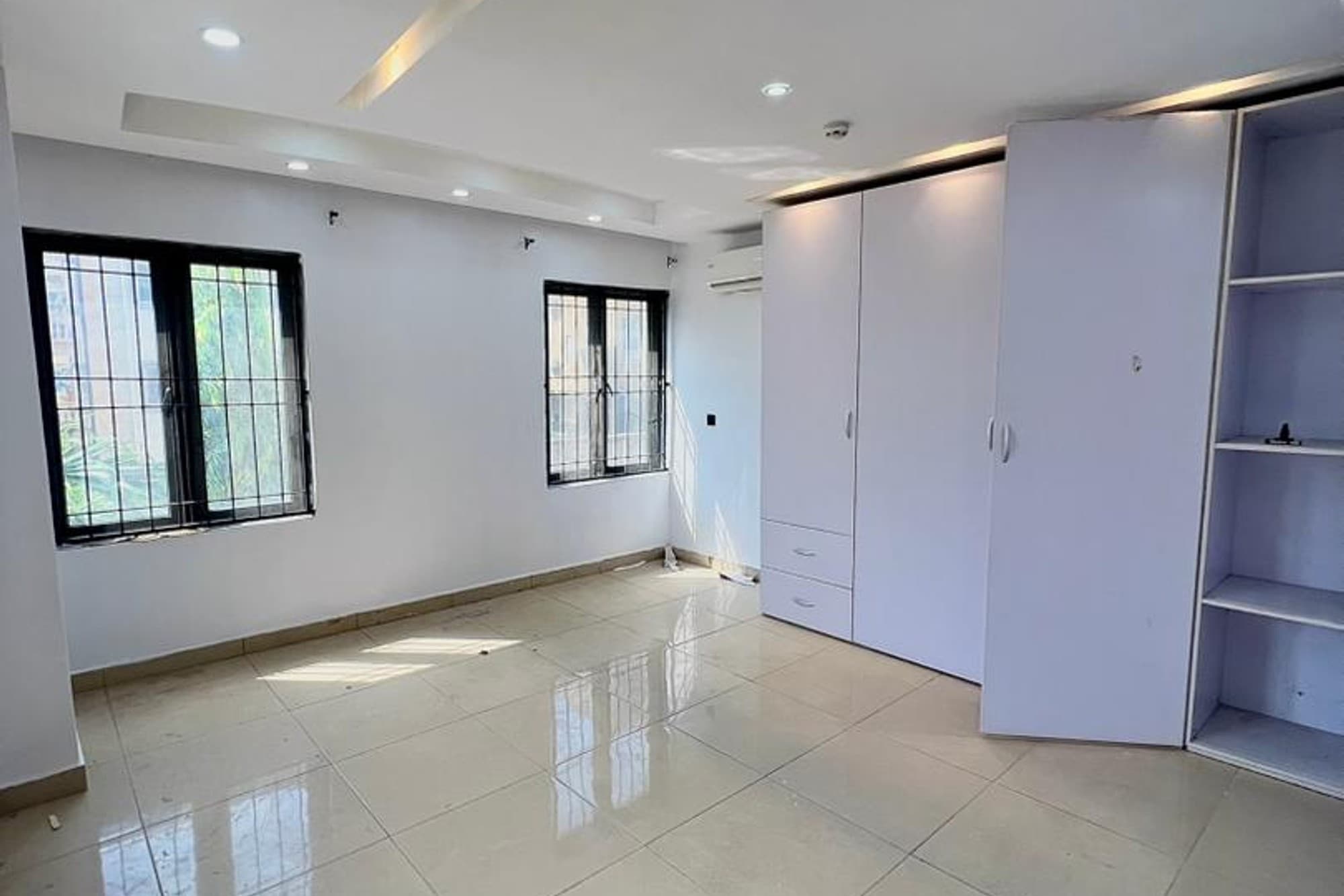 3 Bedroom Apartment With Bq, in Lagos
