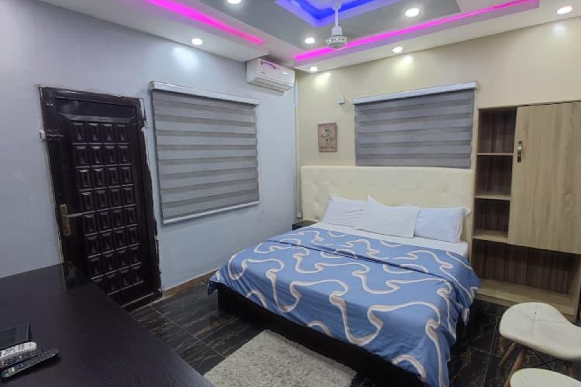 Studio Apartment image 1