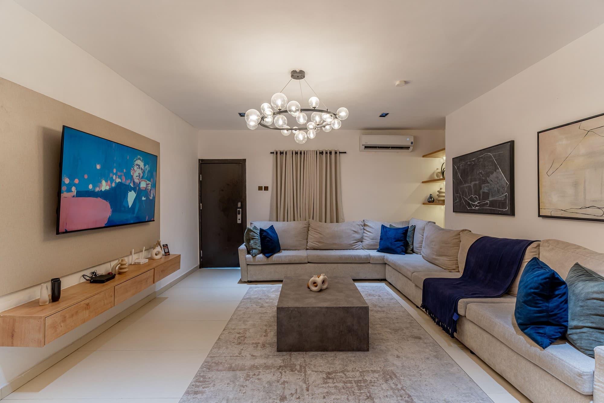 The Hudson Apartment image 1